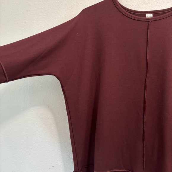 Spanx Oversized Fit Quarter Length Sleeve Top Size Medium 
Like New - Picture 6 of 9